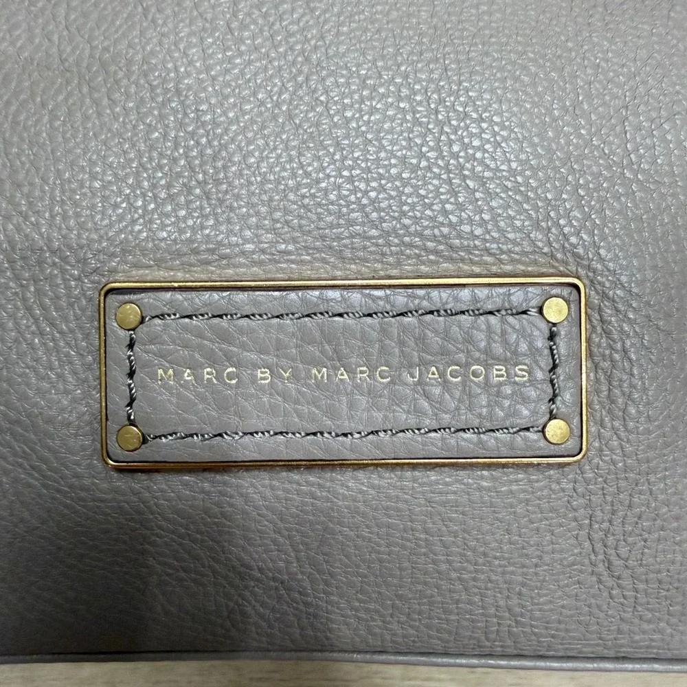 Marc by Marc Jacobs Too Hot To Handle Grey Gold Leather Satchel Handbag Purse - Picture 3 of 15